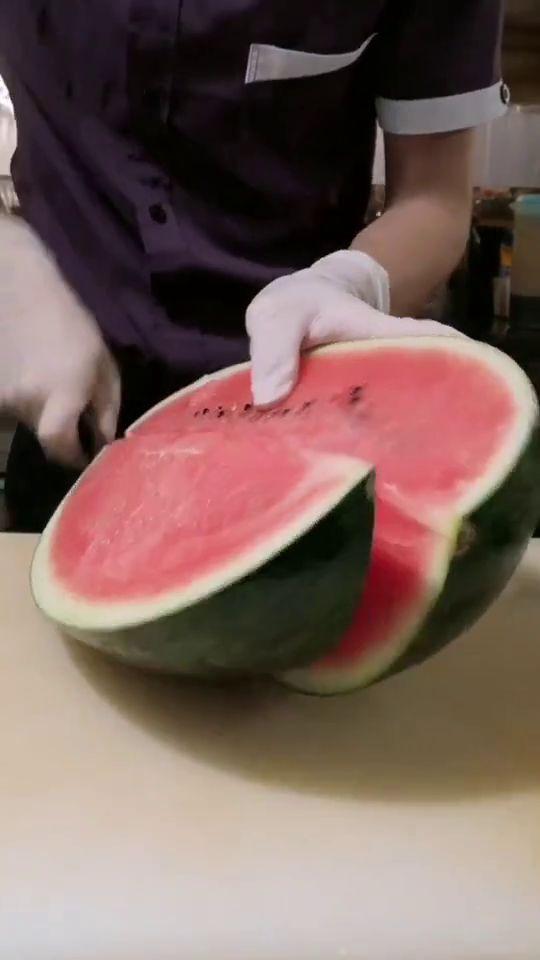 网红游戏吃瓜,网红游戏“吃瓜”带你领略虚拟世界的趣味人生